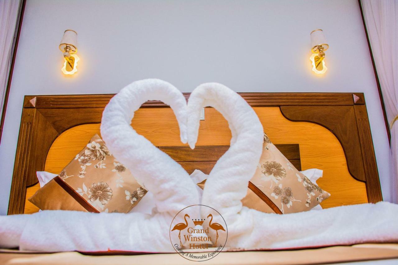 แกรนด์ วินส์ตัน โฮเต็ล Hotel นาคูรู ภายนอก รูปภาพ